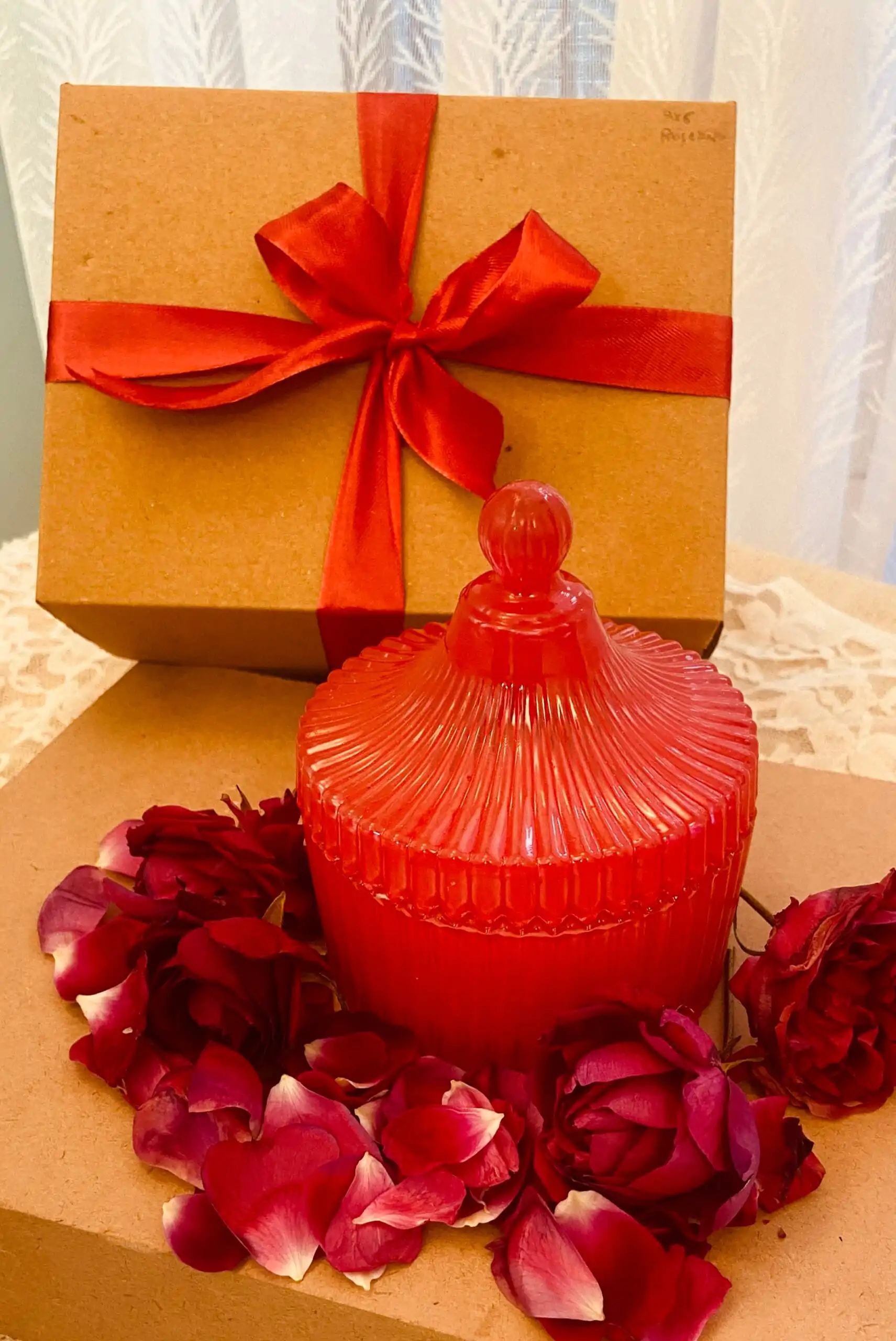 Valentine Gift_Red rose bouquet soy candle_Kanacreations Valentine Gift_Red rose bouquet soy candle_Kanacreations