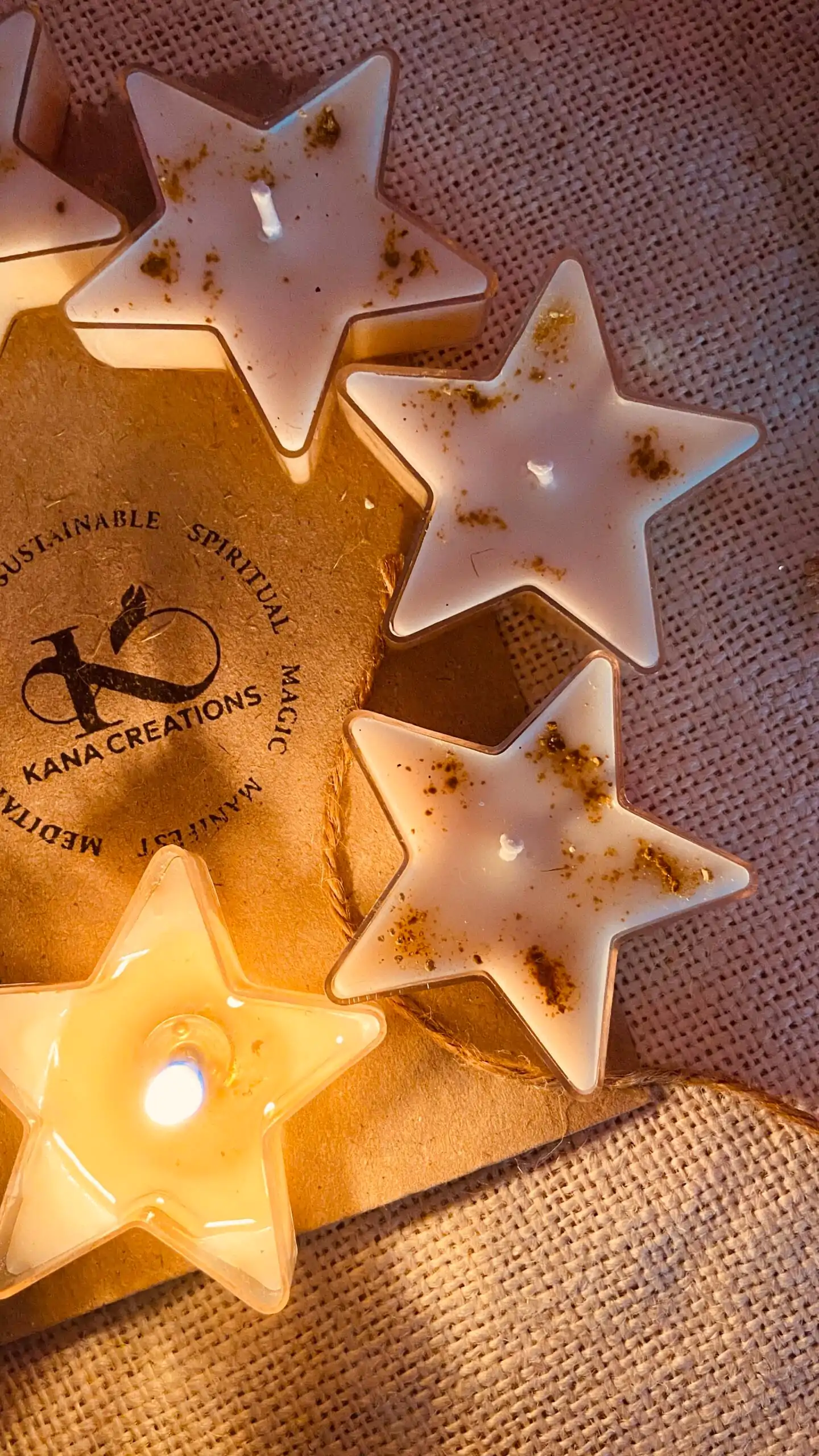 Away in Manger Star Soy T Light Candles - Image 1